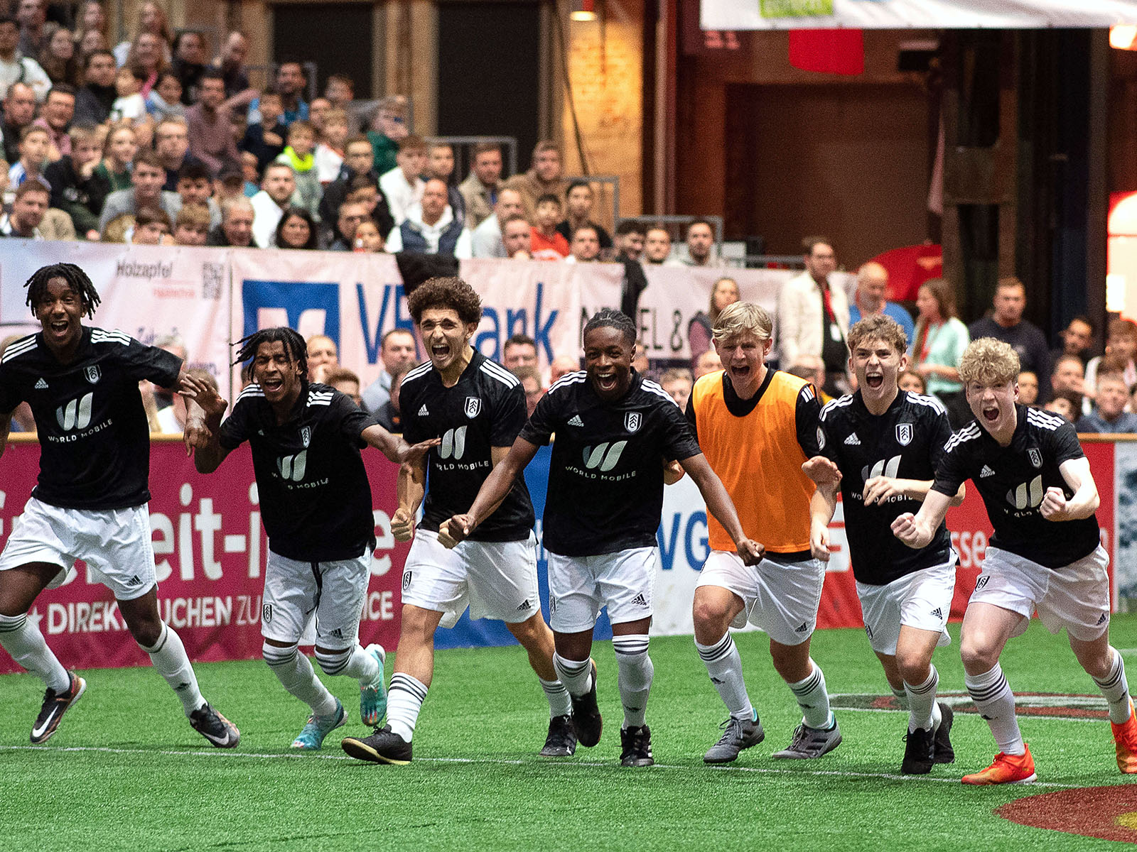 Fulham FC reist 2024 wieder an